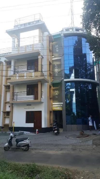 Adhithya Apartments Guruvāyūr Exterior foto
