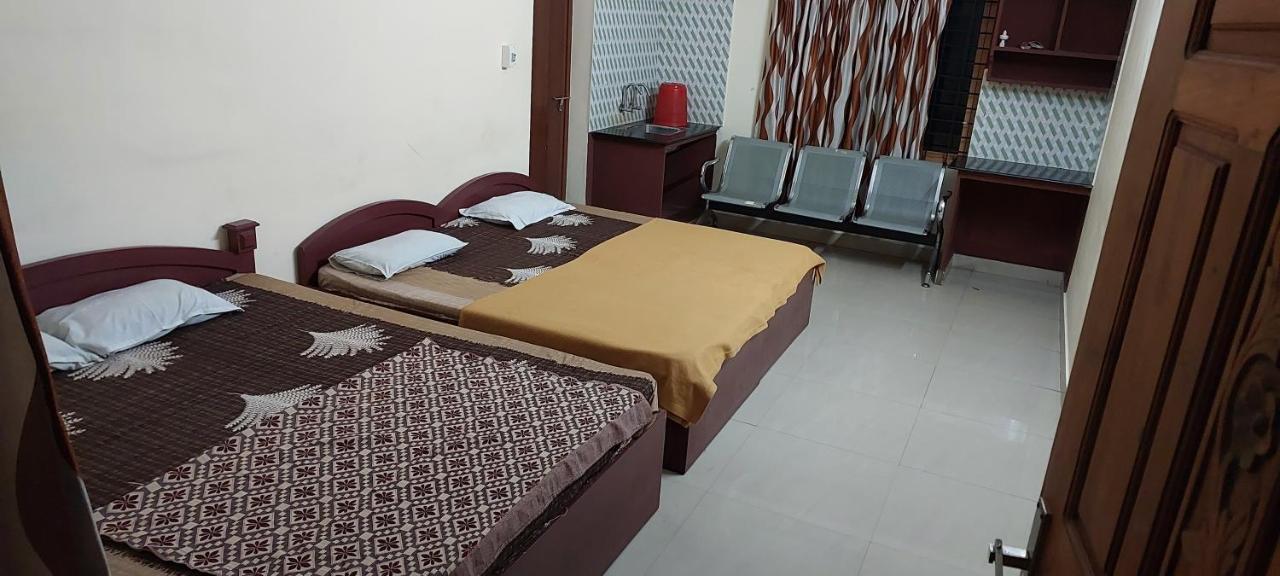 Adhithya Apartments Guruvāyūr Exterior foto