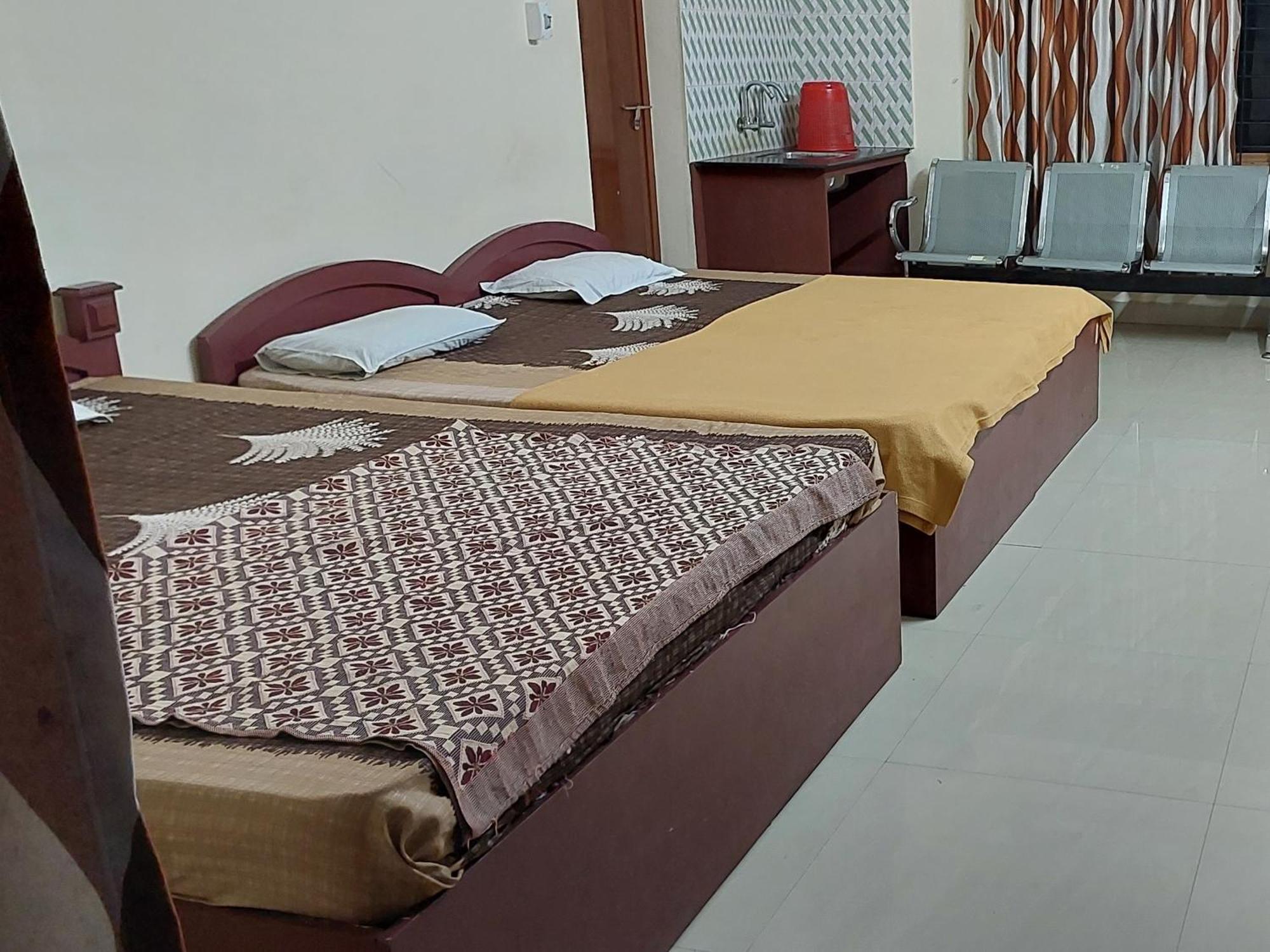 Adhithya Apartments Guruvāyūr Exterior foto